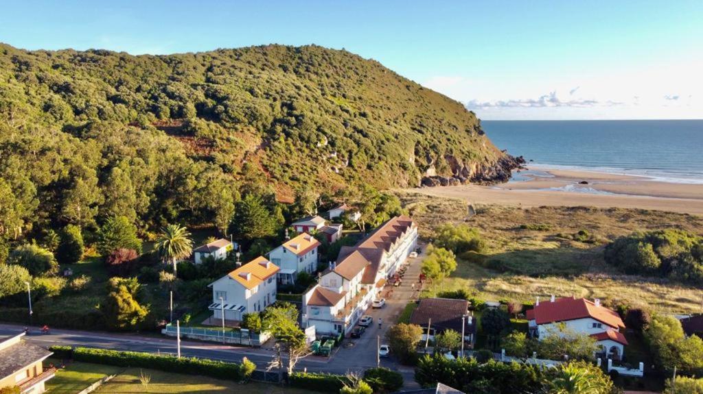 Hostal De Berria Santoña Exterior foto